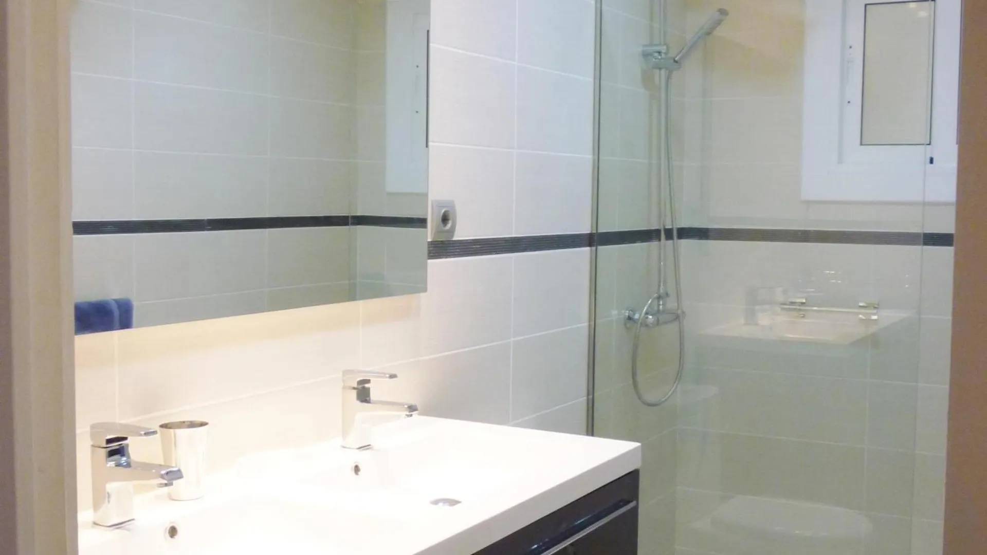 Apartamento Annie A 100 Metros De La Playa En Vilanova I La Geltru, Completamente Equipado. - Es-332-3 Apartment