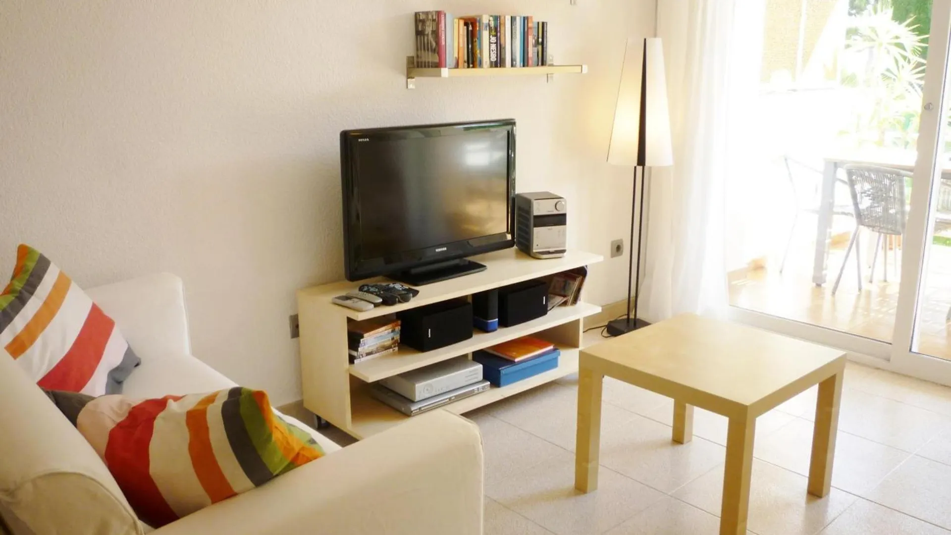 Apartamento Annie A 100 Metros De La Playa En Vilanova I La Geltru, Completamente Equipado. - Es-332-3 Spain