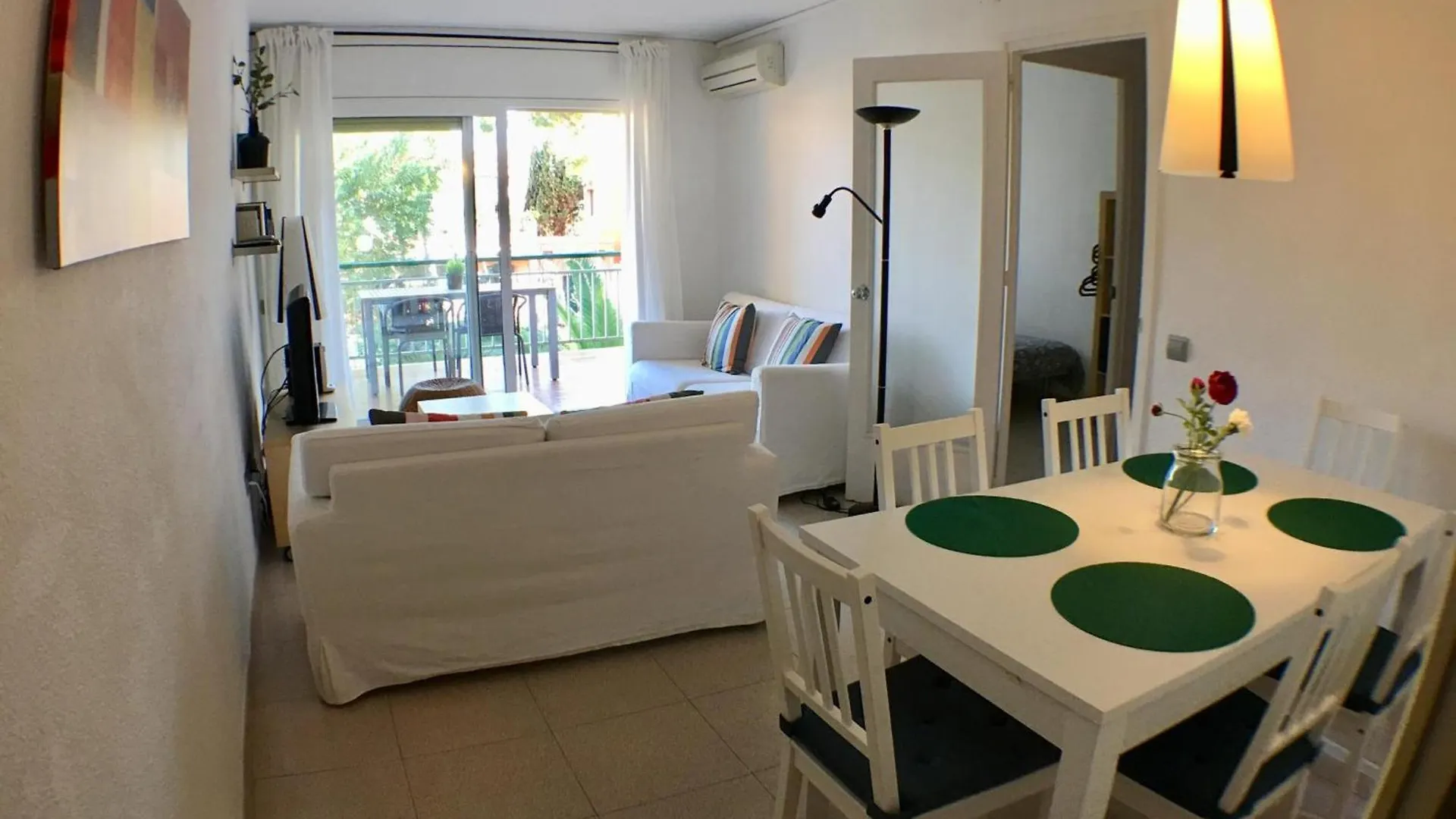 Apartment Apartamento Annie A 100 Metros De La Playa En Vilanova I La Geltru, Completamente Equipado. - Es-332-3