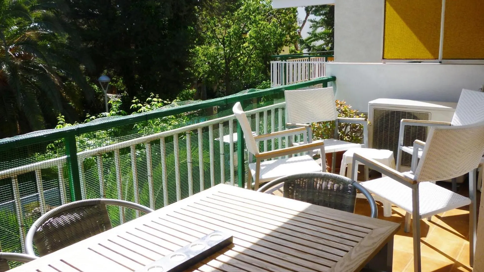Apartamento Annie A 100 Metros De La Playa En Vilanova I La Geltru, Completamente Equipado. - Es-332-3